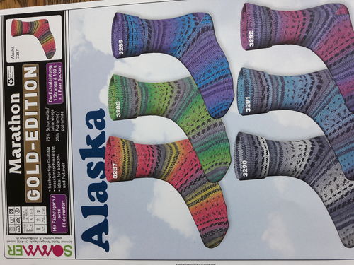 Handgestrickte Socken "Alaska" 4-fädig ,Ferse und Spitze verstärkt